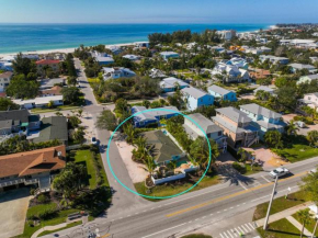 Private Palms